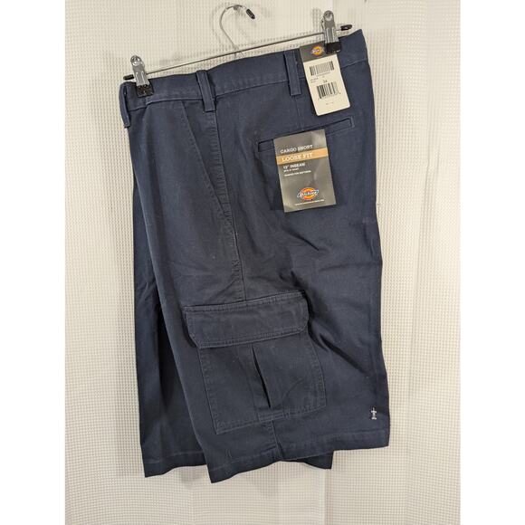 NWT! DICKIES! NAVY BLUE CARGO SHORTS, LOOSE FIT, CLASSIC WORK SHORTS! SZ 34 - Picture 2 of 9